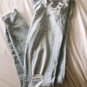 A&F Harper Super Skinny Jeans Size 27”